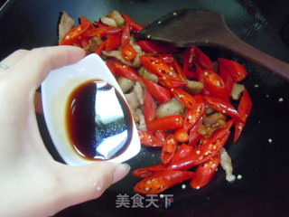 【fried Chili with Meat Slices】---a Good Anti-sense Recipe in Autumn recipe