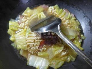 Beef and Cabbage Corrugated Noodles recipe