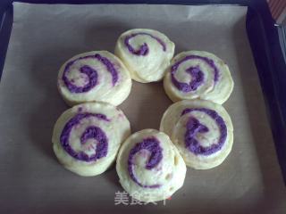 Purple Sweet Potato Bread Roll recipe