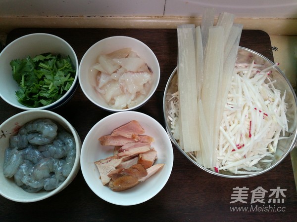 Radish Stewed Seafood recipe