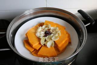 Steamed Pumpkin with Lily recipe