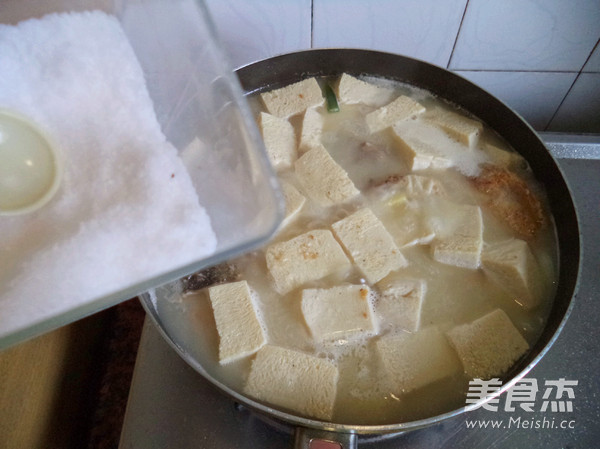 Frozen Tofu Fish Bone Soup recipe