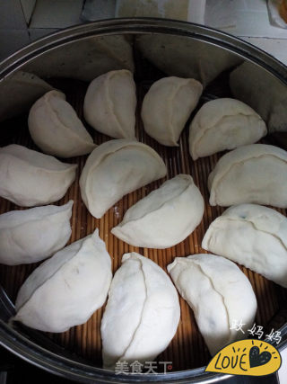 Sophora Japonica Clam Meat Buns recipe