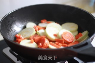 Stir-fried Squash with Carrots recipe