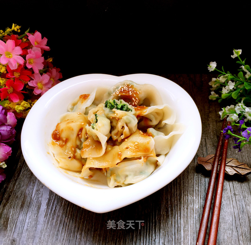 Wontons with Warm Mixed Vegetables and Meat recipe