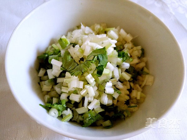 Celery Stir-fried Beef recipe