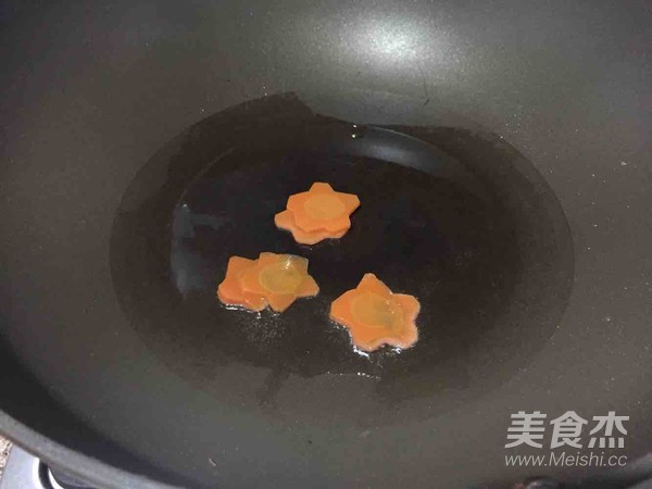 Fried Lily with Snow Peas recipe