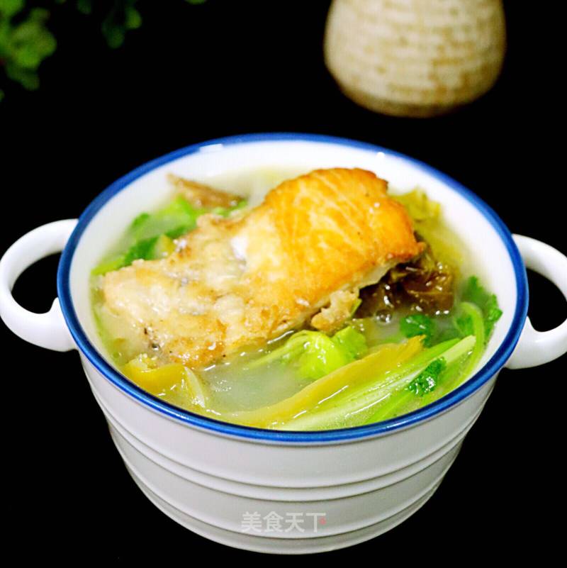 Pickled Cabbage Fish Bone Soup