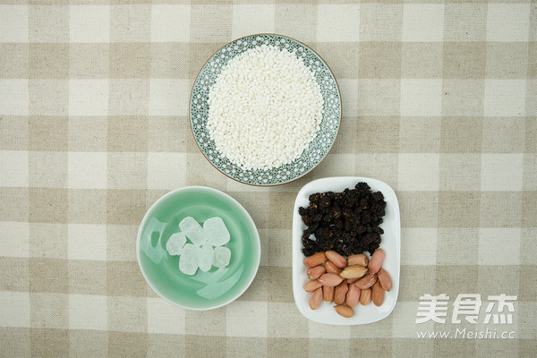 Mulberry and Peanut Congee recipe