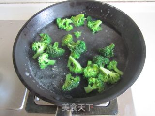 【hubei】sweet and Sour Lotus Root Pills recipe