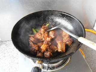 Ribs with Roasted Potatoes recipe