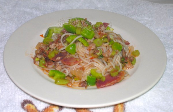 Braised Noodles with Italian Sauce and Vegetables recipe
