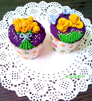 Flower Fondant Cupcakes recipe