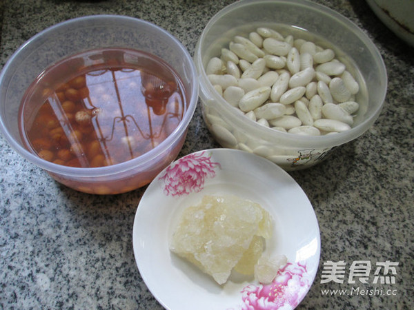 Peanuts and White Kidney Bean Sweet Soup recipe