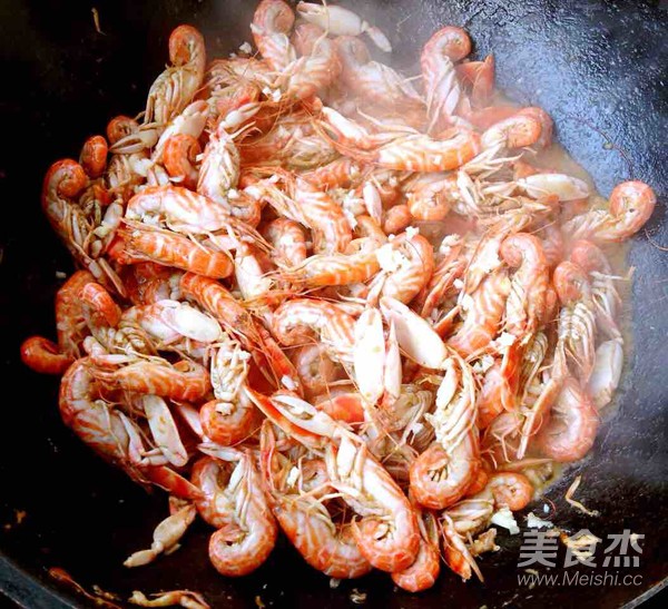 Stir-fried Shrimp with Garlic Chili Sauce recipe