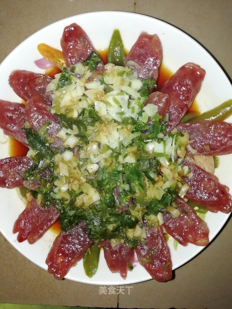 Steamed Sausage with Garlic and Cilantro recipe