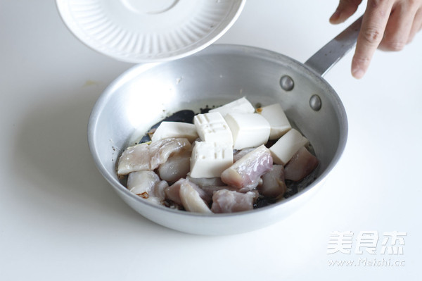 Tofu Stewed with Flounder recipe