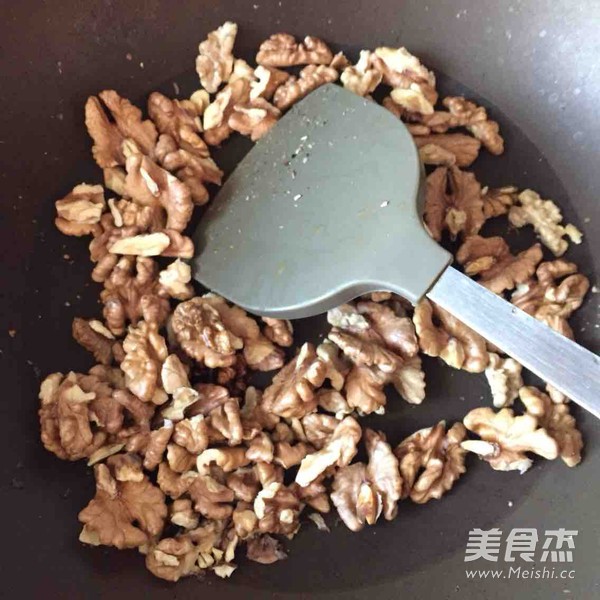 Walnut Crisp (lard Version) recipe