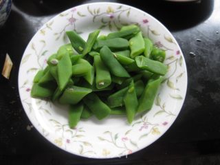 Stir-fried String Beans with Tomato Sauce recipe