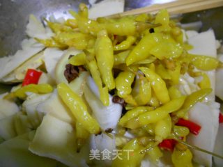 Pickled Pepper Spring Bamboo Shoots recipe
