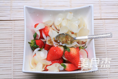 Osmanthus Lily and Strawberry recipe