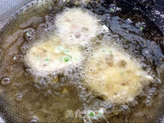 A Delicacy of The Mid-autumn Festival-fresh Meat Lotus Root Folder recipe