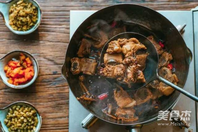 Spicy Pork Ribs Rice Noodles recipe