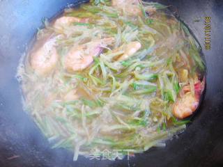 Shrimp Stewed with Radish Vermicelli recipe