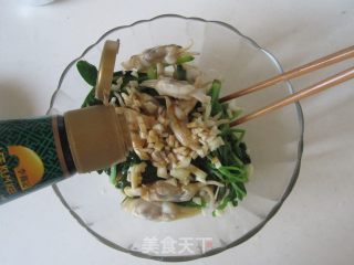 Sacred Spinach Mixed with Enoki Mushrooms recipe