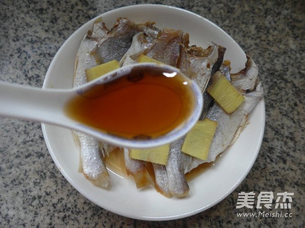 Steamed Yellow Croaker recipe