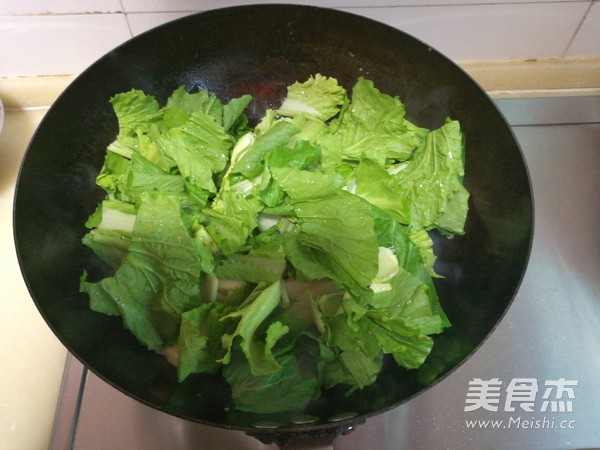 Winter Bamboo Shoots and Cabbage Soup recipe