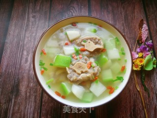 Radish, Wolfberry and Oxtail Soup recipe