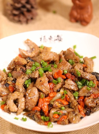 Stir-fried Kidneys with Chinese Wolfberry and Wolfberry recipe