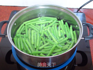 Stir-fried Beans with Chicken Gizzards recipe