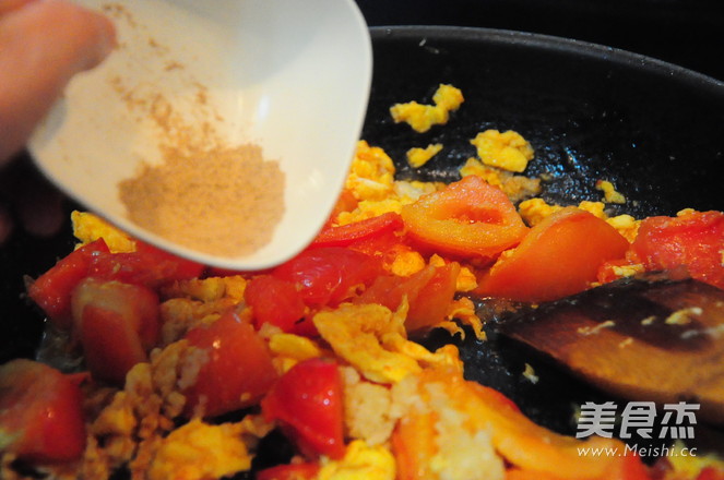 Scrambled Eggs with Tomatoes recipe