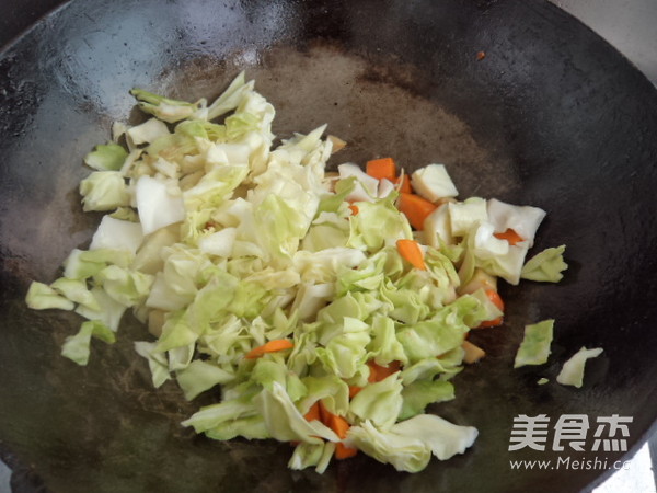 Stir-fried Paste with Seasonal Vegetables recipe