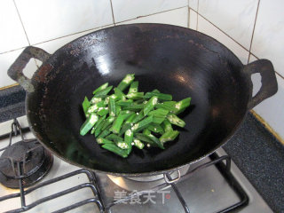 Fried Dried Bean Curd with Shrimp and Okra recipe