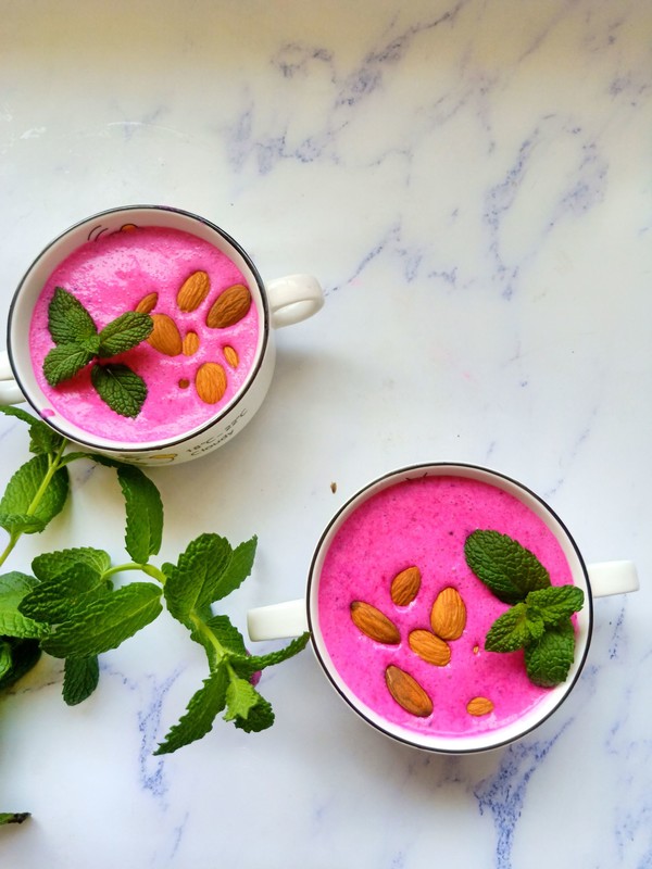 California Baldan Wood Pitaya Milkshake recipe