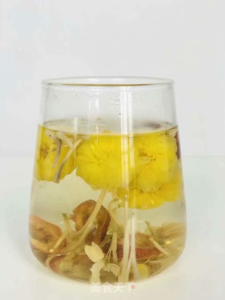 Hawthorn Chrysanthemum Tea recipe