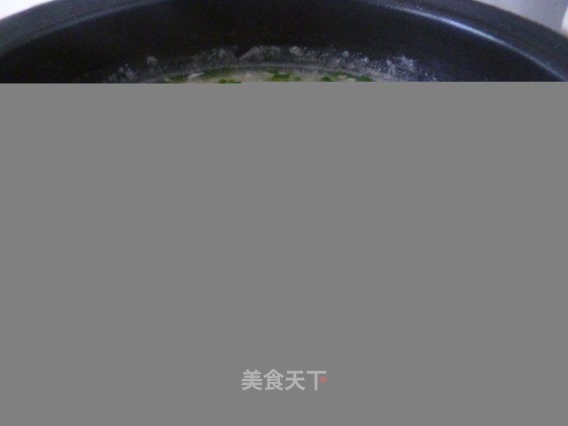 Lean Pork Porridge with Chopped Green Onion and Egg recipe