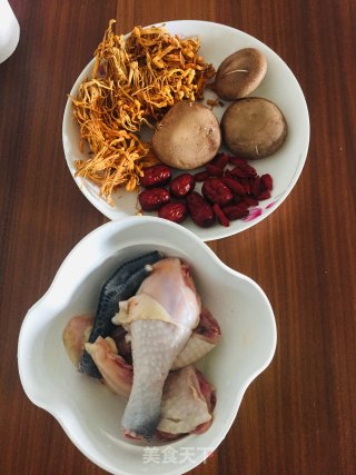 Chicken Soup with Cordyceps Flower and Shiitake Mushroom recipe