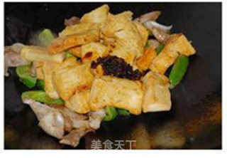 Laoganma Stir-fried Tofu with Chili Sauce recipe