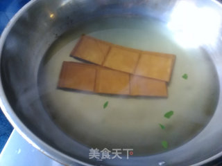 Spinach Mixed with Fragrant Dried recipe