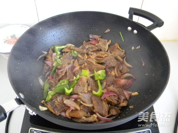 Stir-fried Beef with Sauce recipe