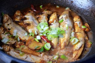 Yellow Crucian Carp with Soy Sauce recipe