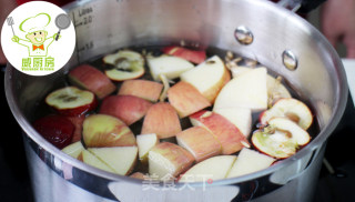 Apple and Hawthorn Malt Water, Moisturizing, Refreshing and Helping Digestion! --wei Kitchen recipe