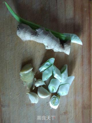 Warm Heart and Stomach Spine Stewed Cabbage recipe