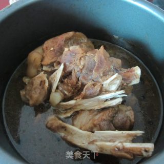 Sauce-flavored Pig's Feet Dipped in Sauce---the Taste is Different---hakka Cuisine recipe