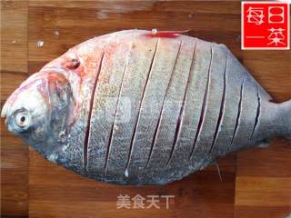 Caibaobao's One Dish A Day: Making Braised Fish recipe