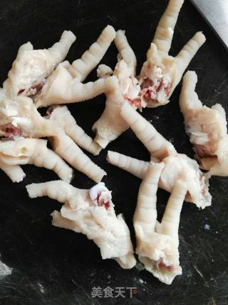 Spicy Ginger Chicken Feet recipe